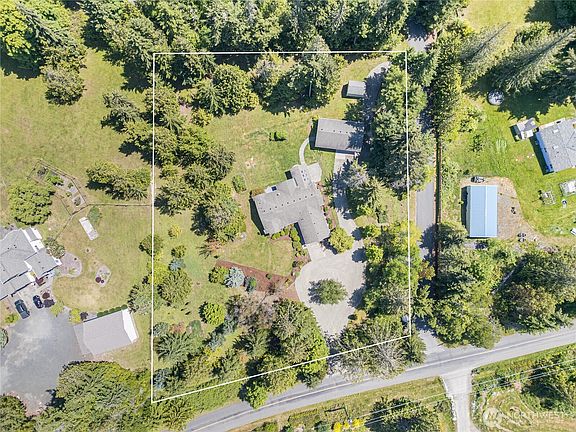2nd image of 1624 Lower Elwha Road