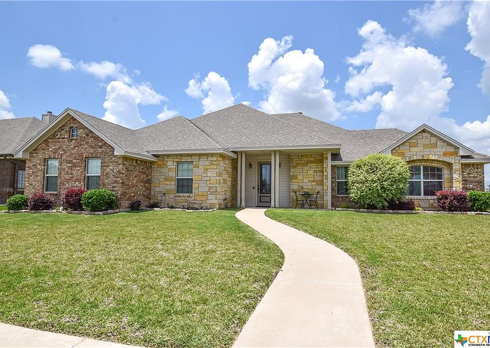 1st image of 1202 Nathan Ln