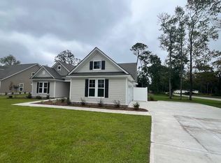 352 Harbour Island Cir, Waverly, GA 31565