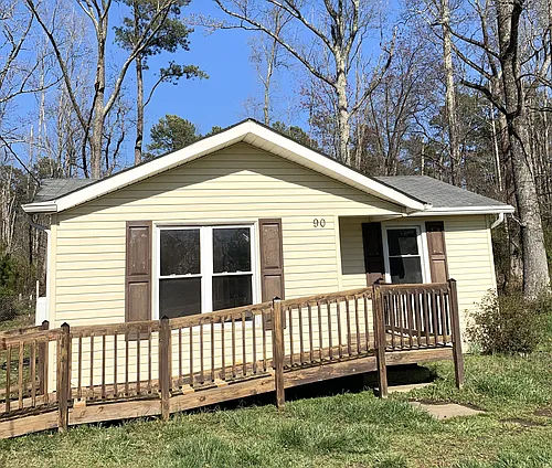 90 Charles Way Photo 1