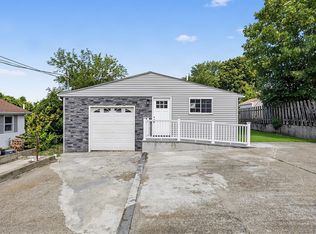 24 Emerson St, Fall River, MA 02720