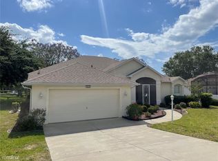 5628 Freeport Dr, Tavares, FL 32778