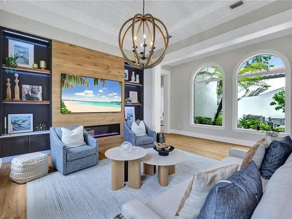 709 Teal CT, NAPLES, FL 34108