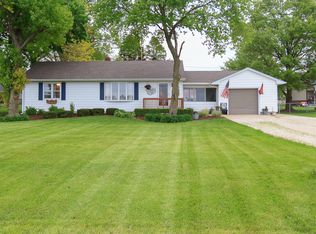 10783 E 4000n Rd, Momence, IL 60954