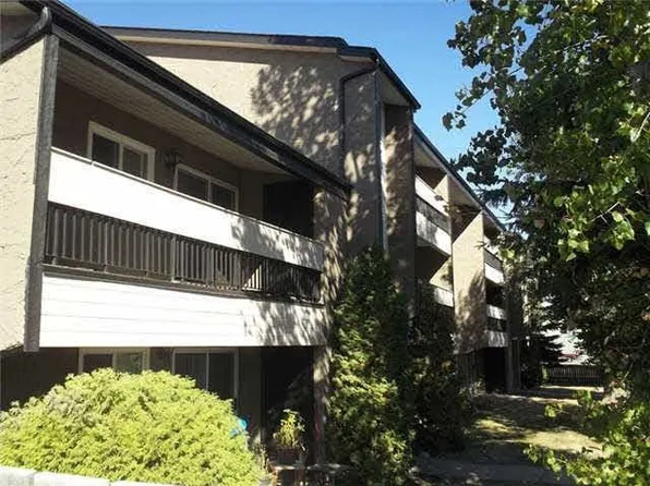 5328 54th St #11, Cold Lake, AB T9M 1W1