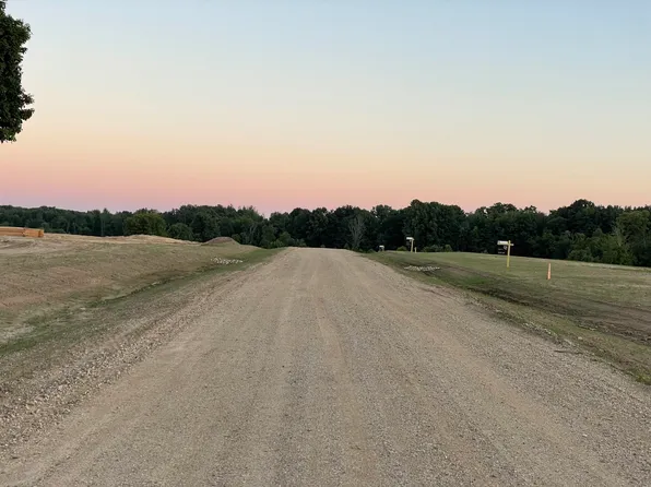 2156 Selah Way, Fennville, MI 49408