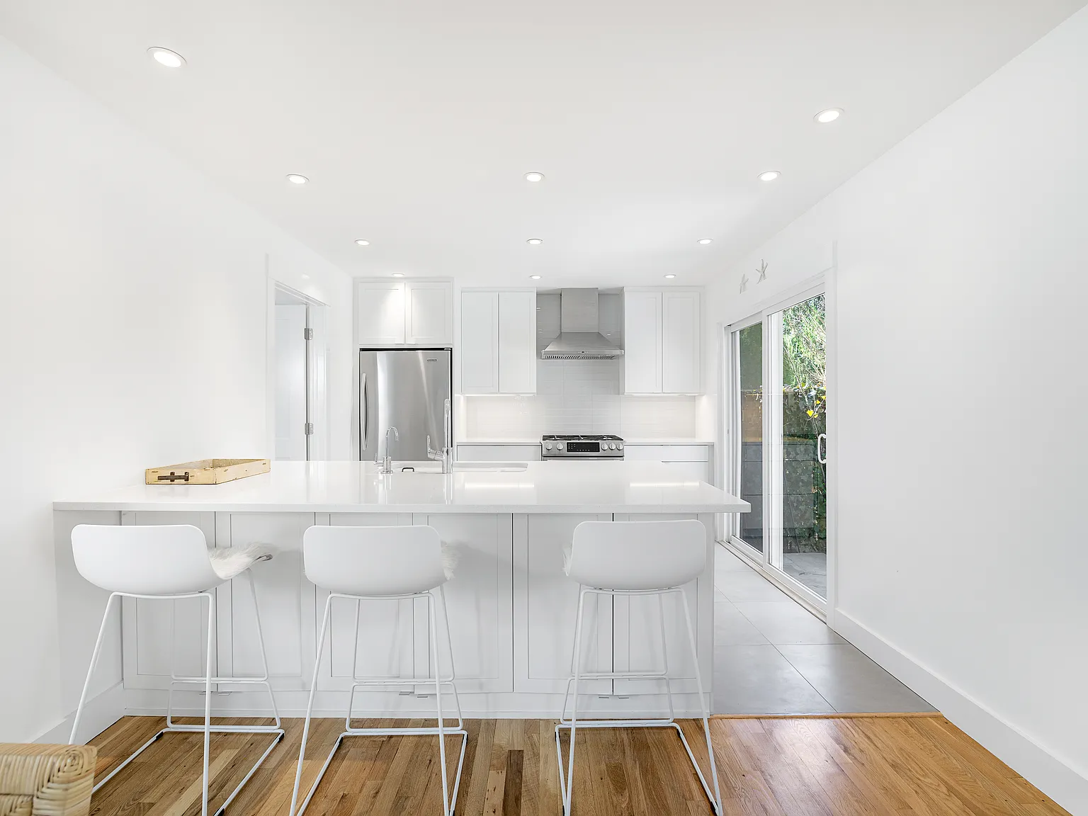 Southampton Village Condo — Photo 4