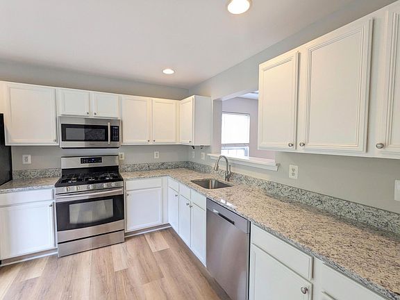 4th image of 13713 Palmetto Cir