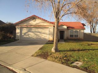 2355 Landsford St, Lancaster, CA 93535