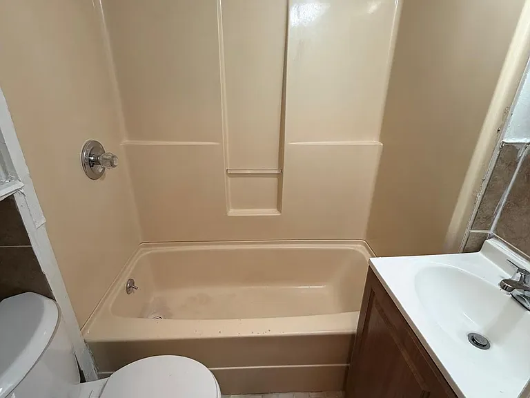 330 Mount Prospect Ave #19 — Photo 4