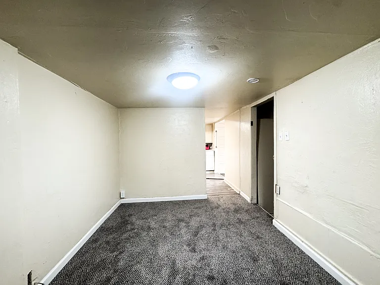 143 S 4th Ave #1 — Photo 8