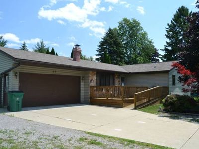 107 Renshar Dr, Auburn, MI, 48611