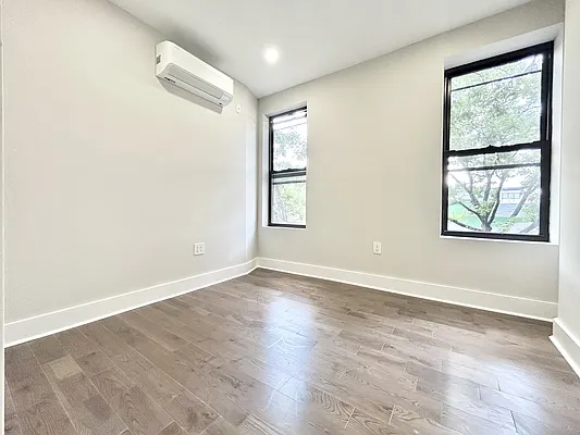 Bedroom, photo 6