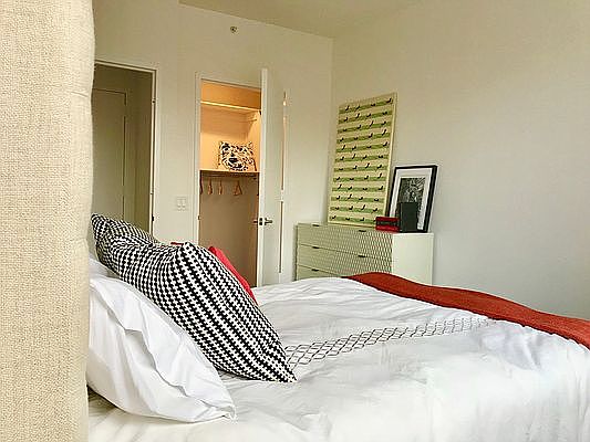 4th image of 66 Rockwell Pl APT 6A