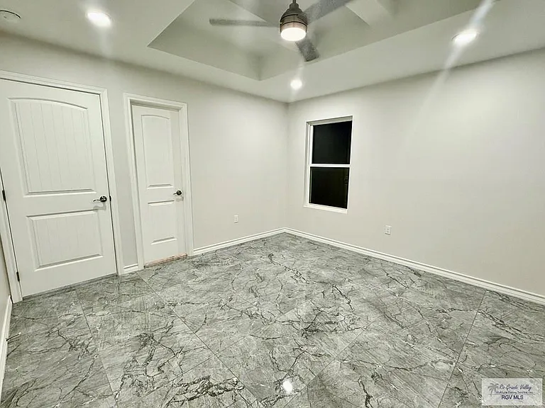 700 Tamarindo Ln — Photo 5