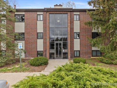 3294 Devonwood Dr NE #D, Grand Rapids, MI, 49525