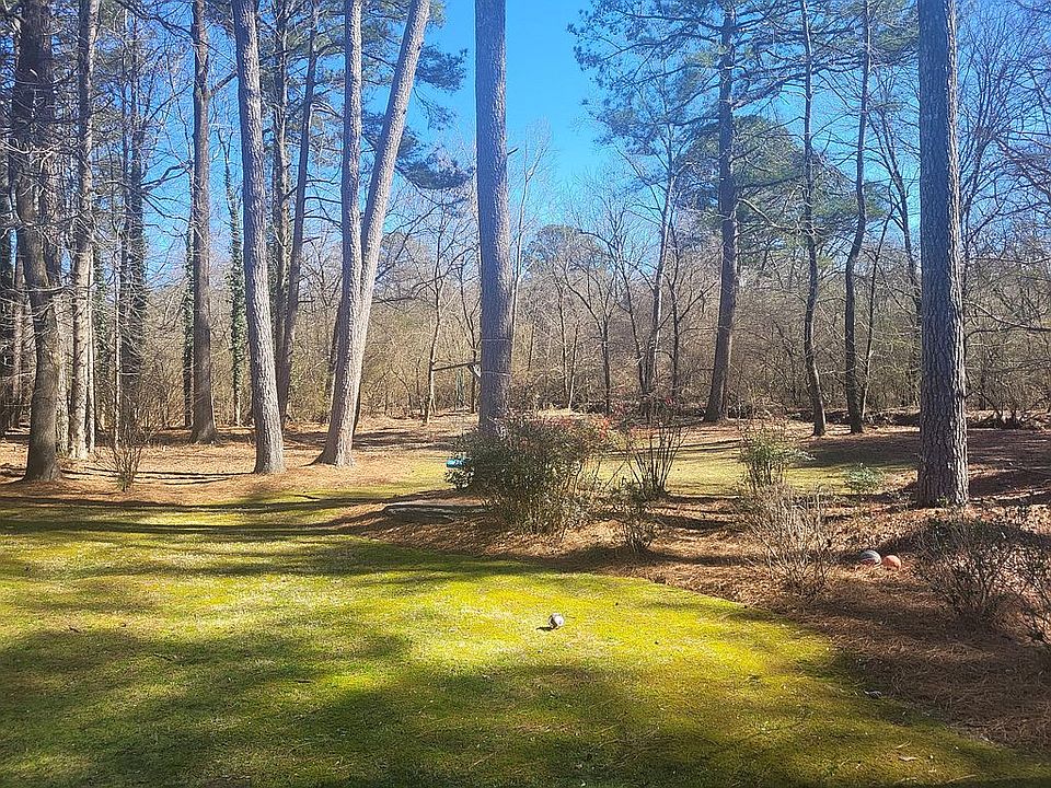 2nd image of 1525 Bend Creek Ct