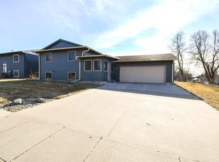 4201 E 28th St, Sioux Falls, SD 57103