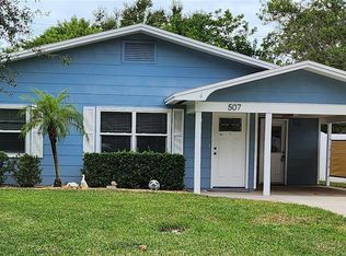 507 12th St NW, Largo, FL 33770