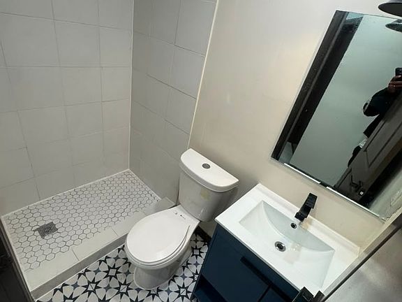 2nd image of 612-613 N 5th St #1R