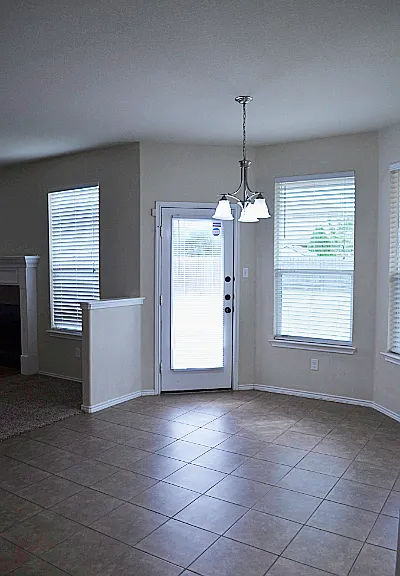 4808 Green Meadow St — Photo 11