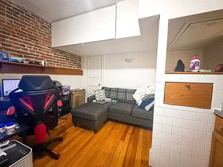 1234 Commonwealth Ave #7 — Photo 1