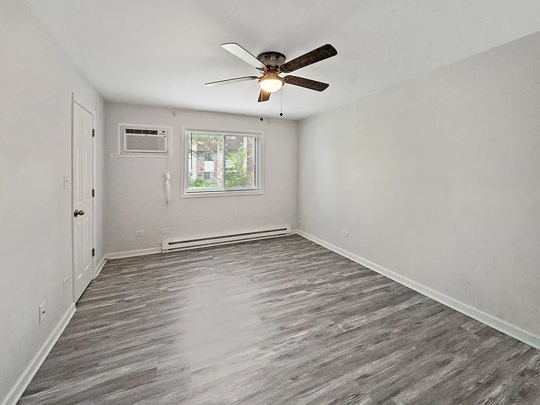 170 Waters Edge Dr #102 — Photo 13