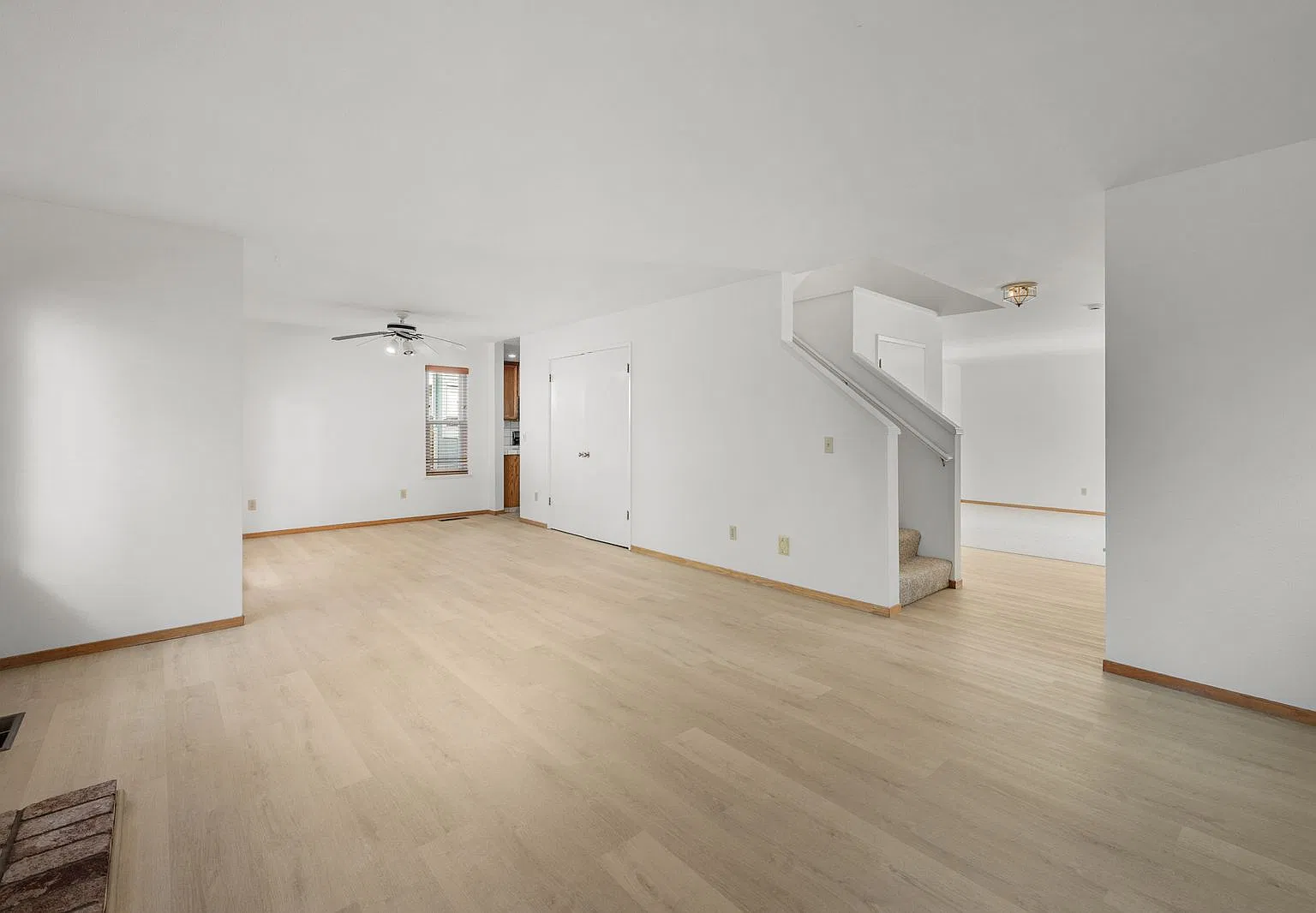 4 bed, 3.5 bath, 2439 sqft, $3,600 — Photo 4