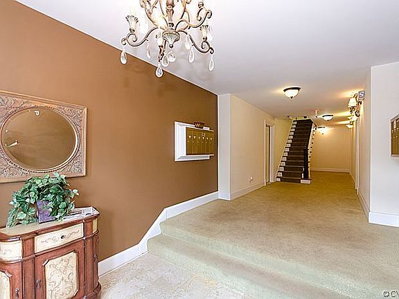 2nd image of 4524 Grove Ave #2