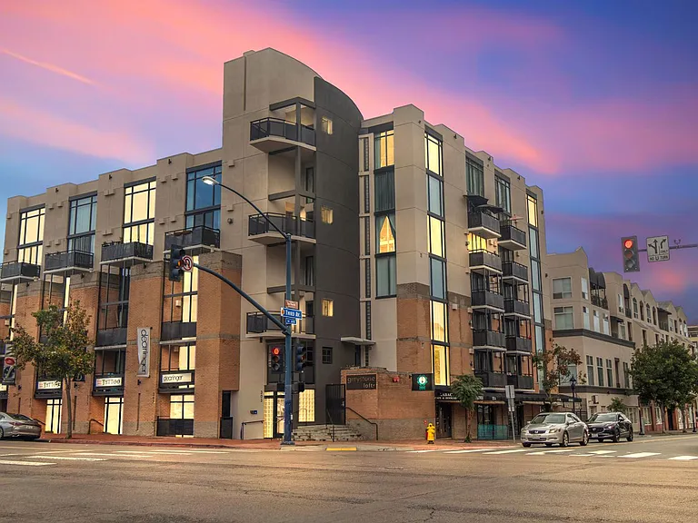 Greystone Lofts — Photo 8