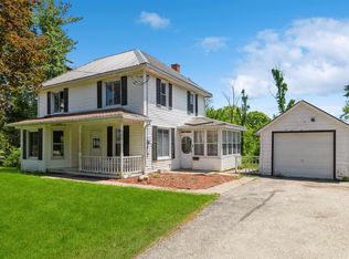 1740 N 5th St, Savanna, IL 61074