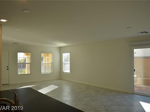 5th image of 936 E Dorrell Ln