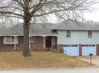 8308 New Jersey Ave, Kansas City, KS 66112