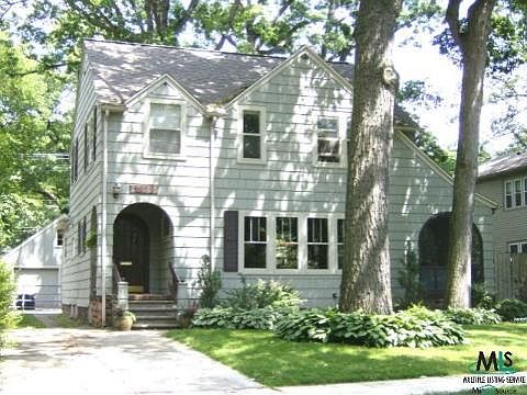 1st image of 23506 Forest St