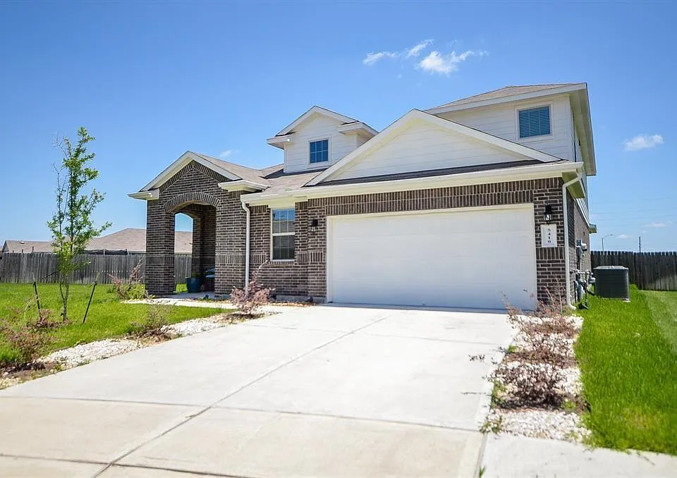 5410 Pembrokeshire Cir