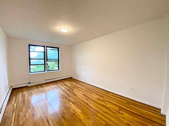 2nd image of 1110 Stadium Ave APT 3E