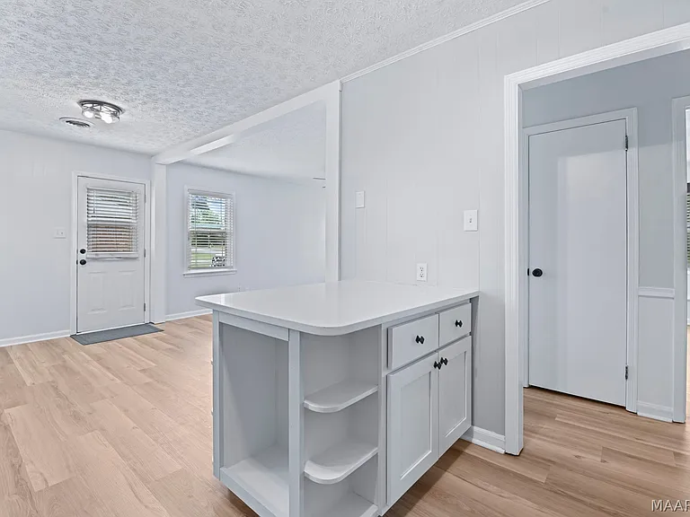 111 Lori St — Photo 13