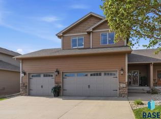 7303 S Grand Arbor Ct, Sioux Falls, SD 57108