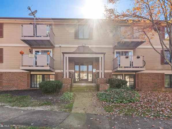 4400 Groombridge Way APT H, Alexandria, VA 22309