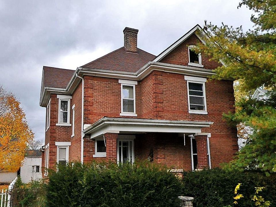 1st image of 439 S Main St
