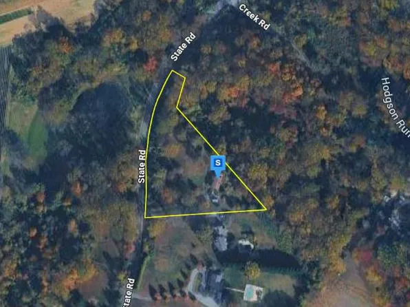 1221 State Rd, Lincoln University, PA 19352