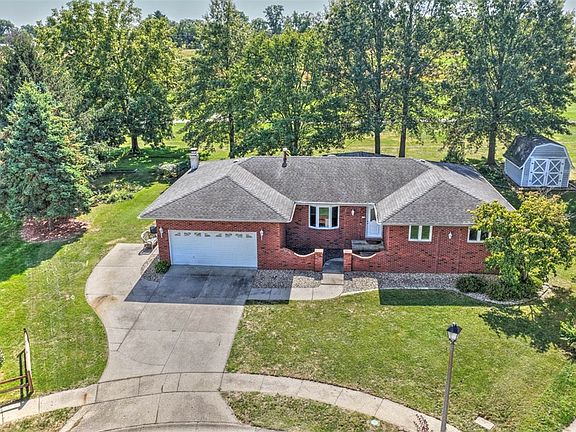 2nd image of 2775 Essex Pl