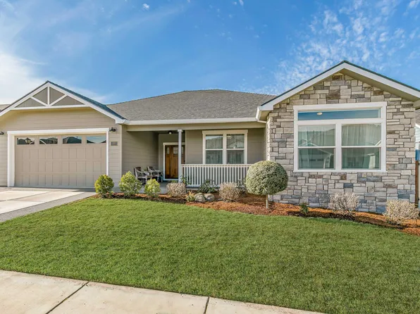 2645 Farmington Ave, Medford, OR 97504