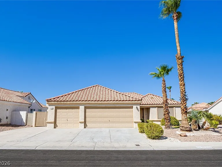 7812 Wedlock Ln — Photo 1