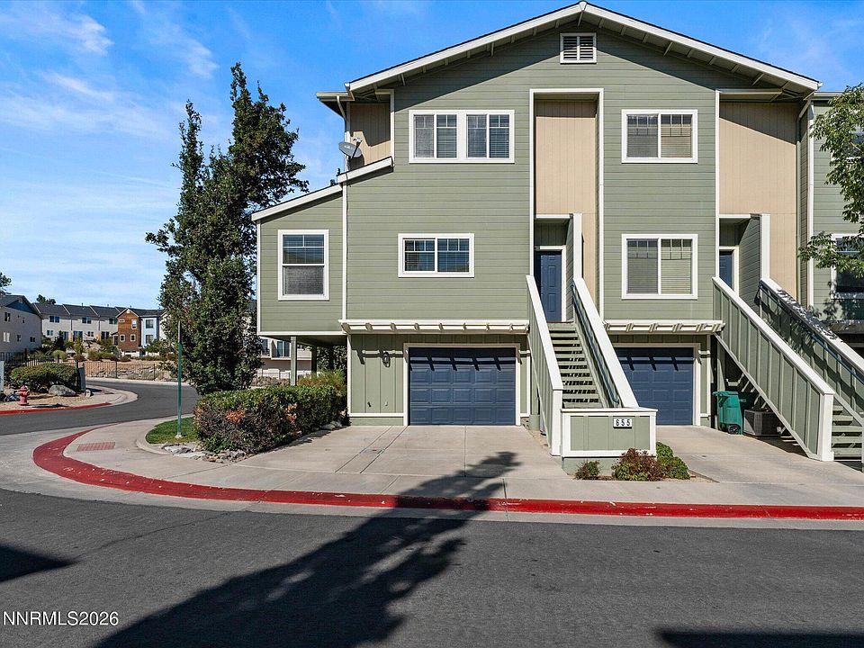 1st image of 655 Stacie Nicole Ln