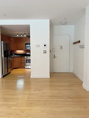 Rented by Winzone Realty Inc | media 17