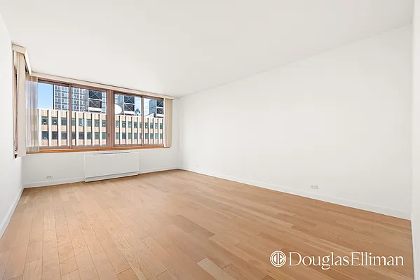 Rented by Douglas Elliman | media 19