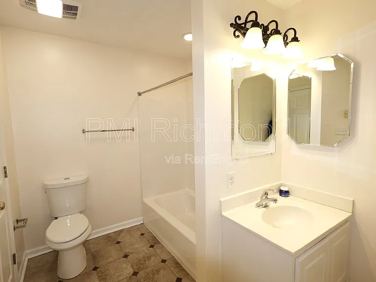 2716 Goyne Loop — Photo 15