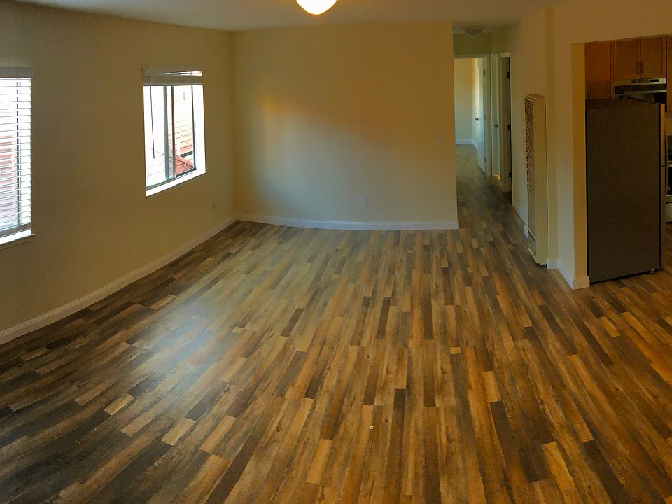 1st image of 607 23rd St #607