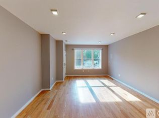 4317 15th St NW FLOOR 1, Washington, DC 20011